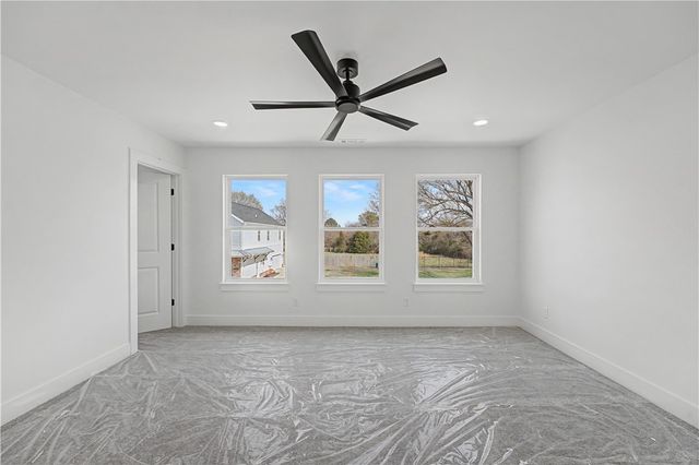 817 S Jagger Lane, Fayetteville, AR 72701