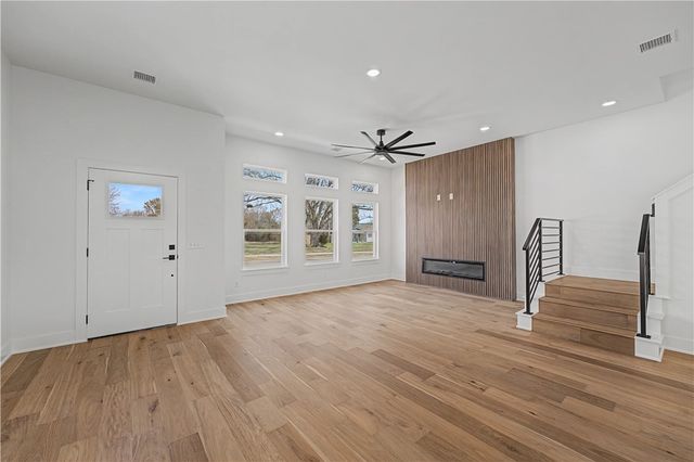 817 S Jagger Lane, Fayetteville, AR 72701