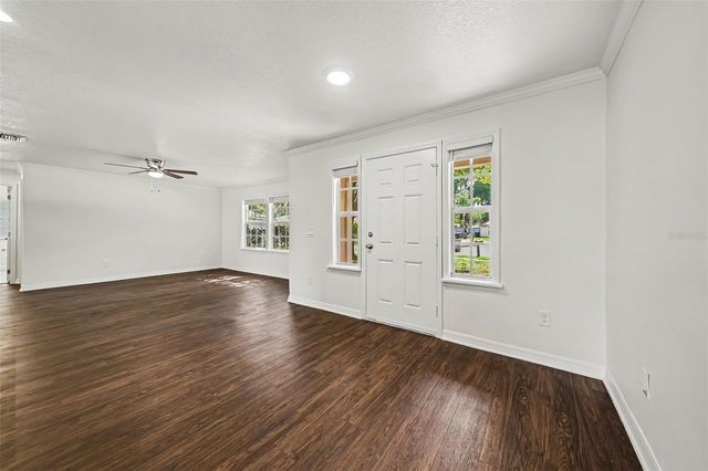 245 OAK RUN COURT, Apopka, FL 32703