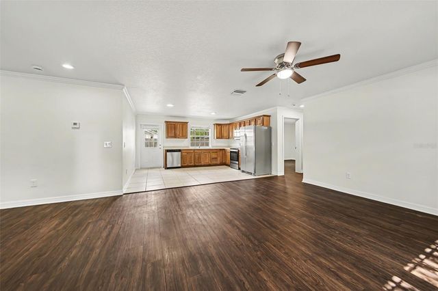 245 OAK RUN COURT, Apopka, FL 32703
