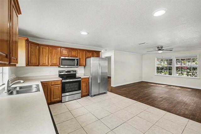 245 OAK RUN COURT, Apopka, FL 32703