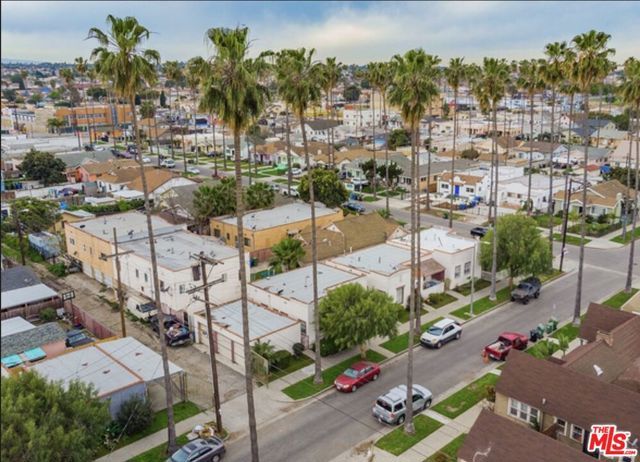 5700 S Gramercy Place, Los Angeles, CA 90062
