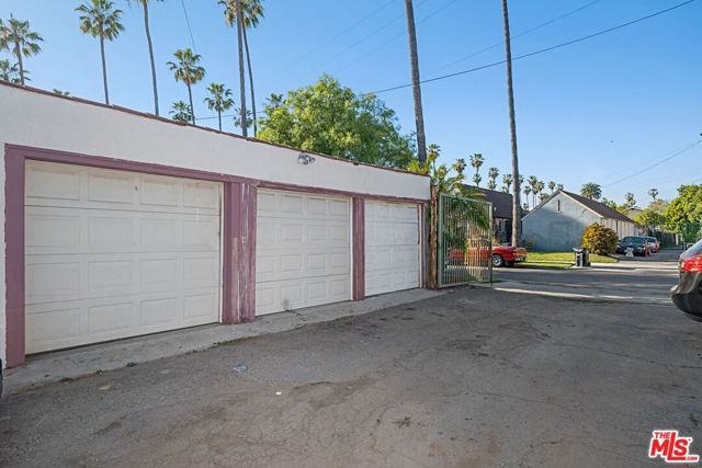 5700 S Gramercy Place, Los Angeles, CA 90062