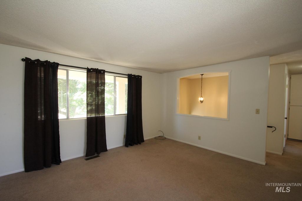220 S Florence St., Nampa, ID 83686 photo 3