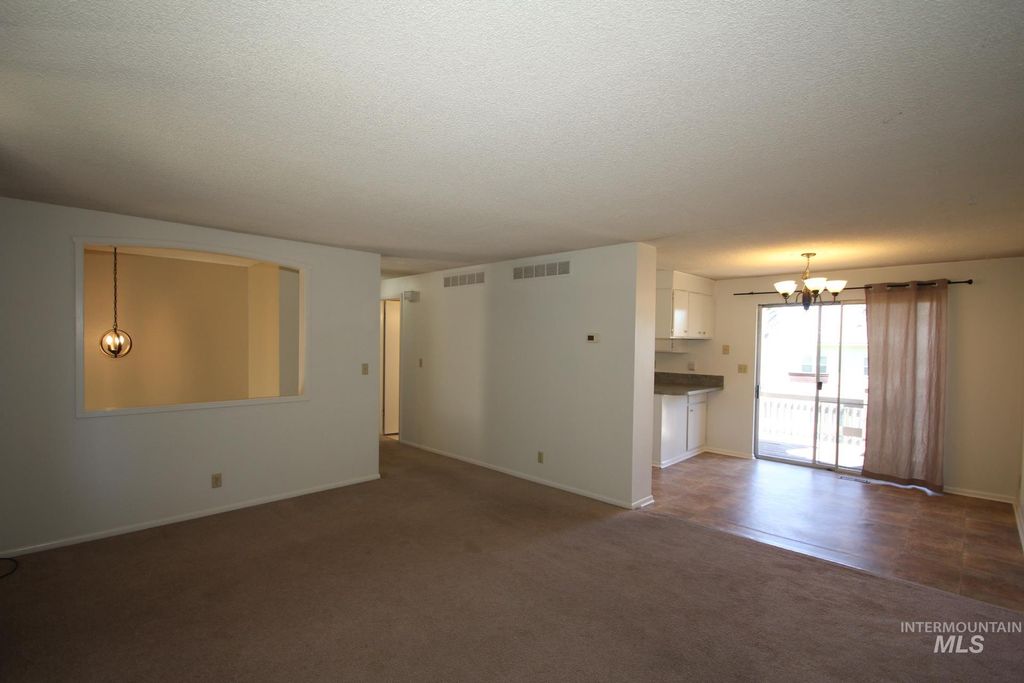 220 S Florence St., Nampa, ID 83686 photo 4