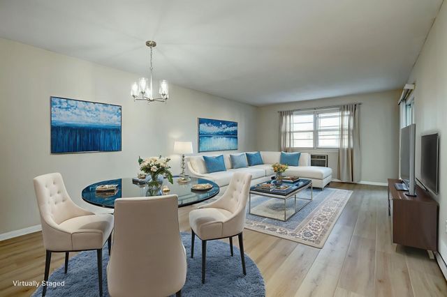 308 Meadowside Road APT 202, Milford, CT 06460