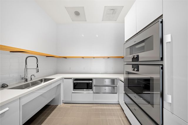 313 W 17th ST 2306, Austin, TX 78701