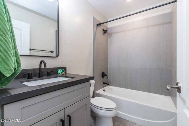 16 W ENCANTO Boulevard 110, Phoenix, AZ 85003