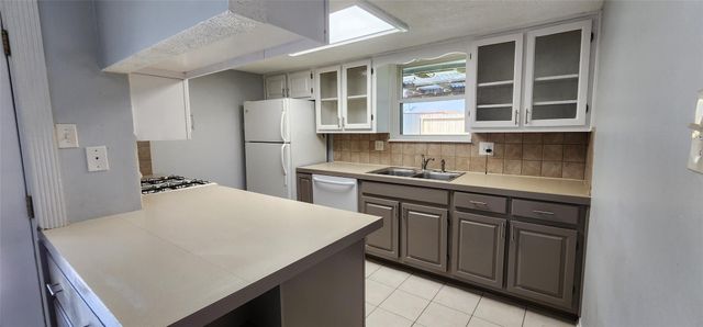 2527 Meandering Trail, Houston, TX 77339