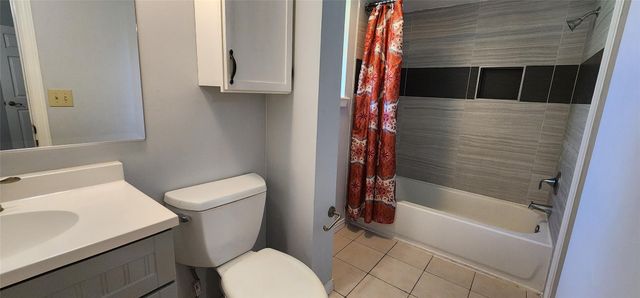 2527 Meandering Trail, Houston, TX 77339