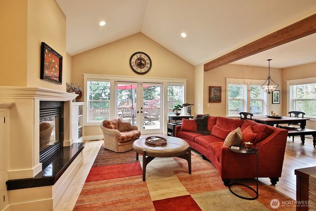 1899 Beverly Beach Road, Freeland, WA 98249