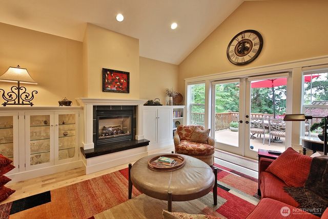 1899 Beverly Beach Road, Freeland, WA 98249