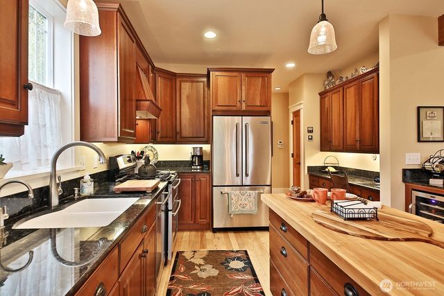 1899 Beverly Beach Road, Freeland, WA 98249