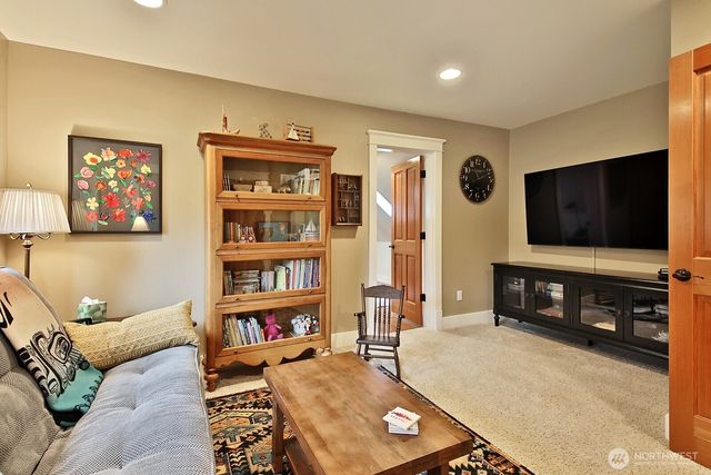 1899 Beverly Beach Road, Freeland, WA 98249