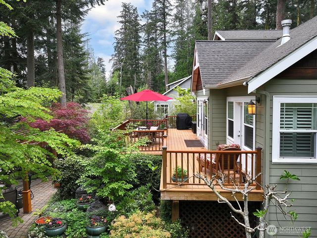 1899 Beverly Beach Road, Freeland, WA 98249