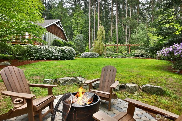 1899 Beverly Beach Road, Freeland, WA 98249