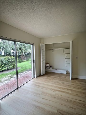 2845 SW 22ND Avenue 106, Delray Beach, FL 33445