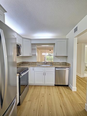2845 SW 22ND Avenue 106, Delray Beach, FL 33445