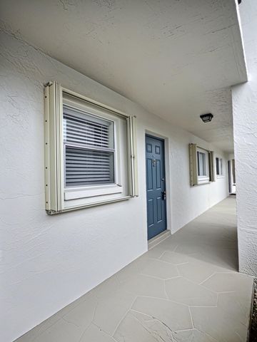 2845 SW 22ND Avenue 106, Delray Beach, FL 33445