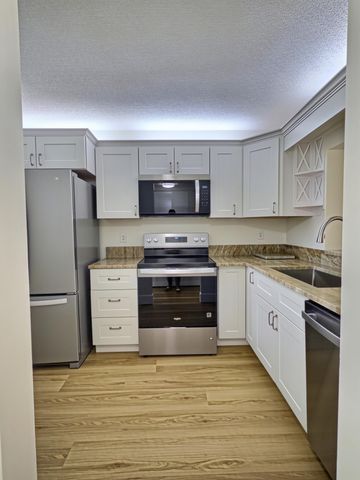 2845 SW 22ND Avenue 106, Delray Beach, FL 33445