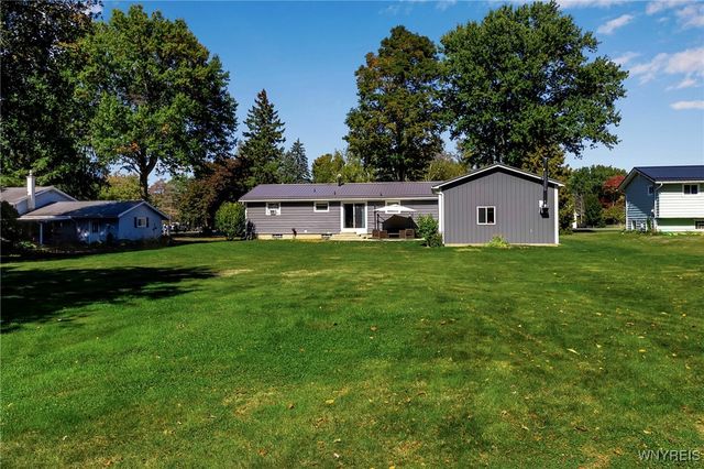 1757 Saint Charles Place, Marilla, NY 14102