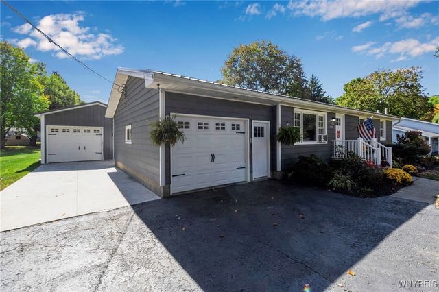 1757 Saint Charles Place, Marilla, NY 14102