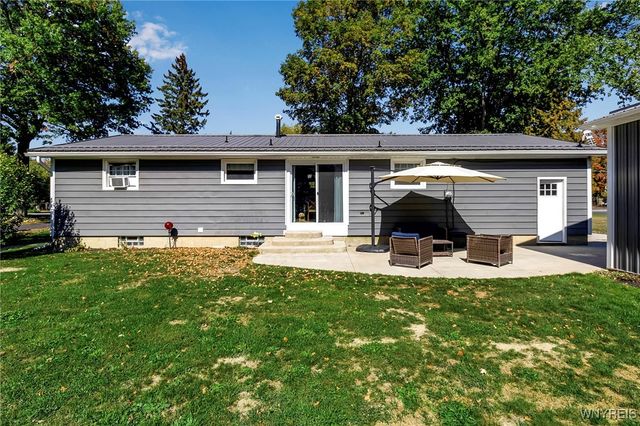 1757 Saint Charles Place, Marilla, NY 14102