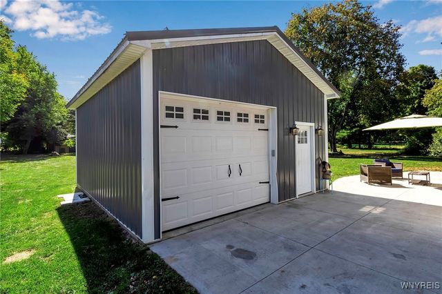 1757 Saint Charles Place, Marilla, NY 14102