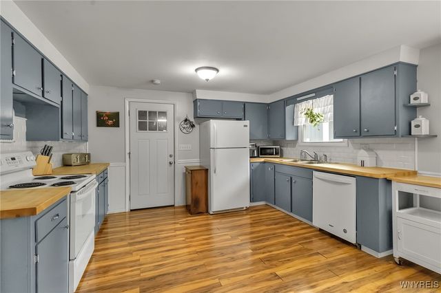 1757 Saint Charles Place, Marilla, NY 14102