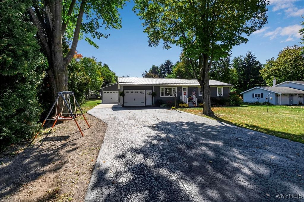 1757 Saint Charles Place, Marilla, NY 14102