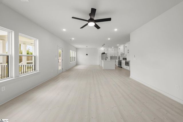 209 Redmond Drive, Fountain Inn, SC 29644