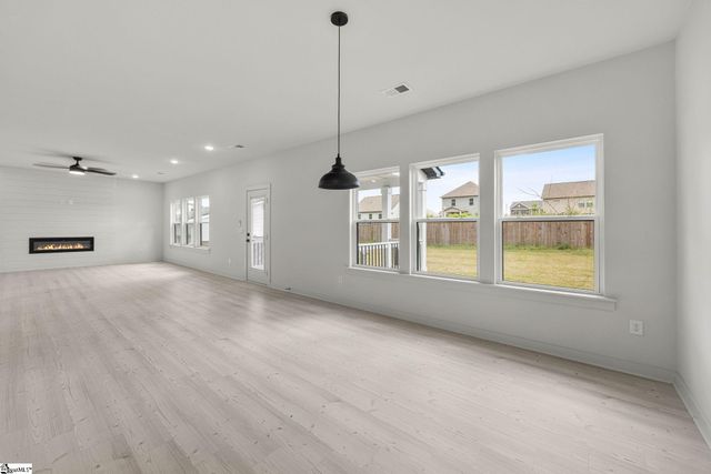 209 Redmond Drive, Fountain Inn, SC 29644