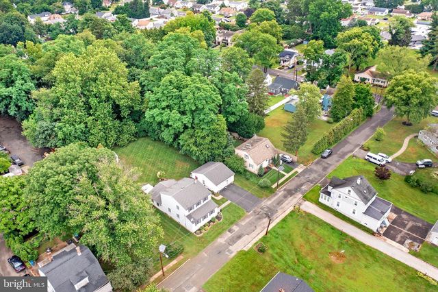 140 GRANDVIEW AVE, Hamilton, NJ 08620