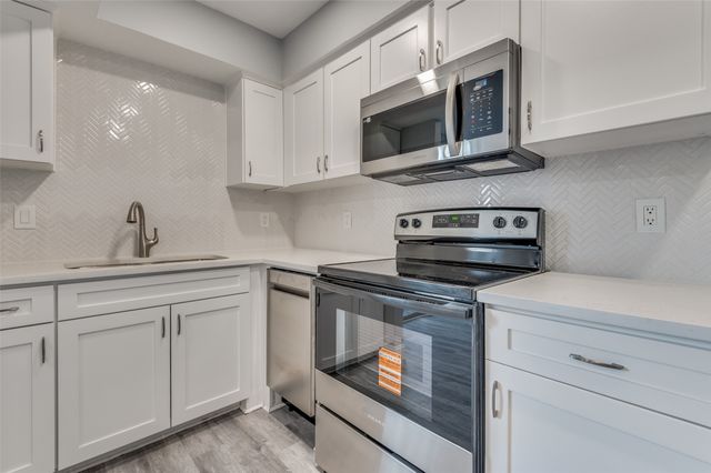 5033 Cedar Springs Road 103, Dallas, TX 75235