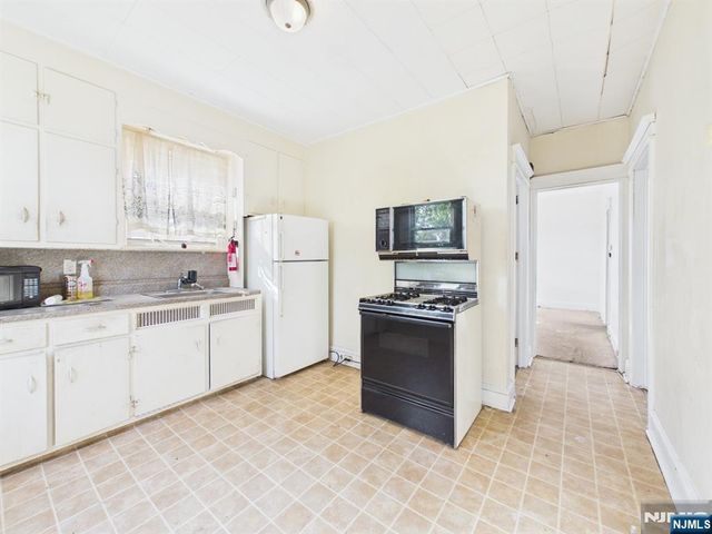 139 Fairview, Prospect Park, NJ 07508