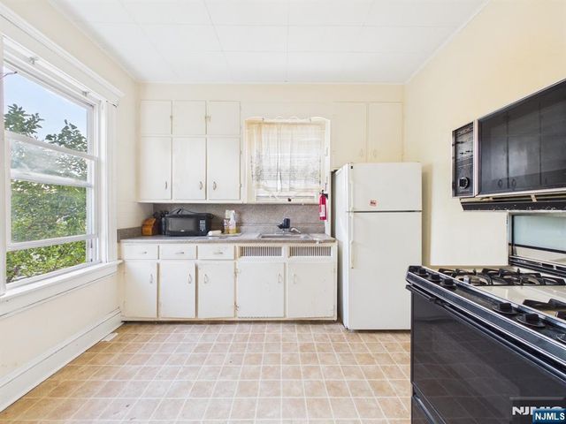 139 Fairview, Prospect Park, NJ 07508