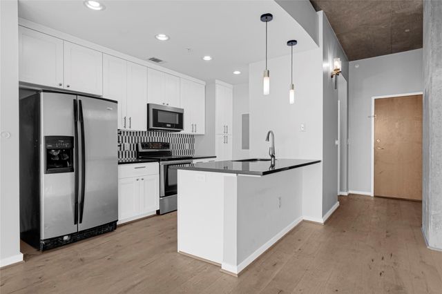 5925 Almeda Road 10815, Houston, TX 77004