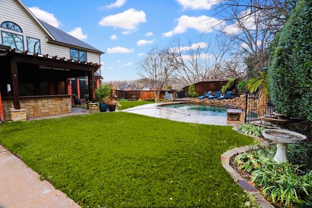 3720 Cripple Creek Court, Bedford, TX 76021