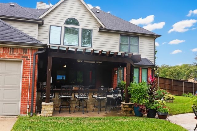 3720 Cripple Creek Court, Bedford, TX 76021