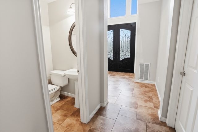 3720 Cripple Creek Court, Bedford, TX 76021