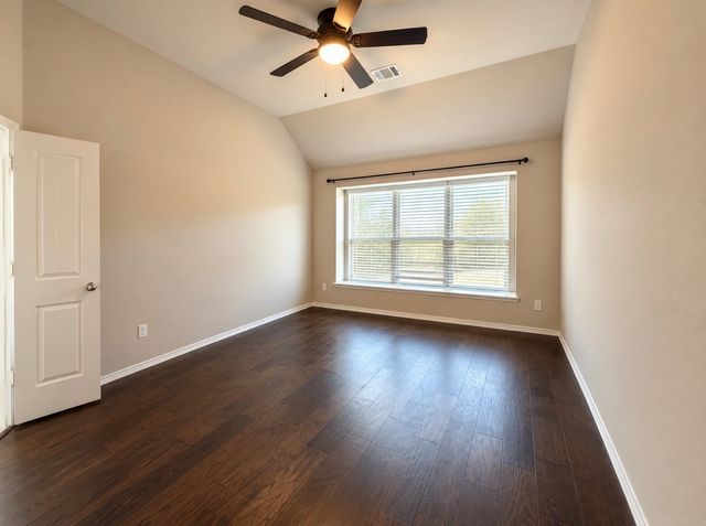 100 Gardenia Drive, Azle, TX 76020