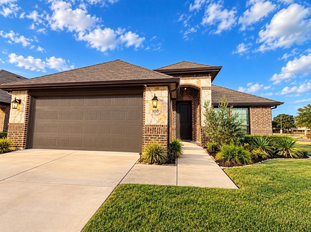 100 Gardenia Drive, Azle, TX 76020 — photo 2