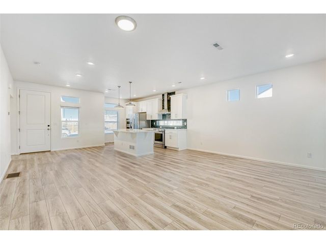 10196 Worchester St, Commerce City, CO 80022