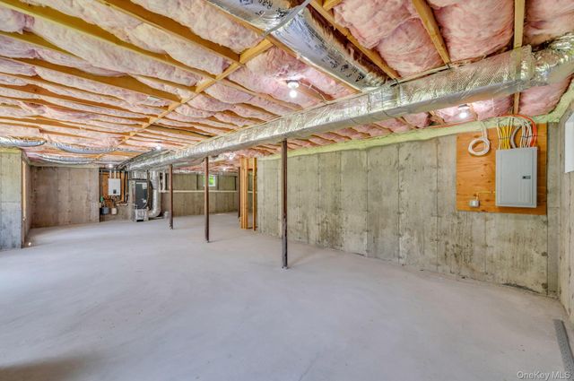 155 Pennsylvania Lot 2 Avenue, Medford, NY 11763