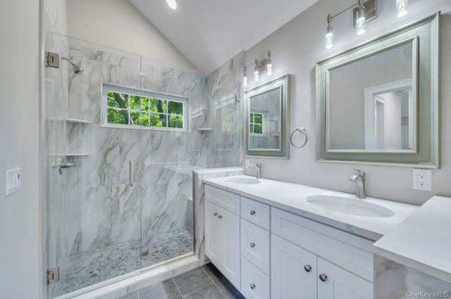 155 Pennsylvania Lot 2 Avenue, Medford, NY 11763