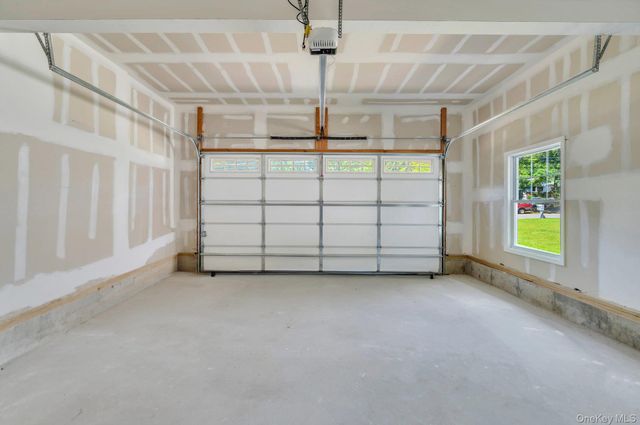 155 Pennsylvania Lot 2 Avenue, Medford, NY 11763