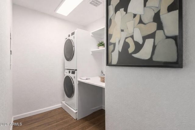 7401 W ARROWHEAD CLUBHOUSE Drive 2079, Glendale, AZ 85308