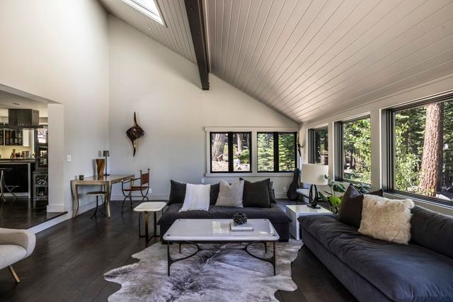 10534 Actinolite Way, Truckee, CA 96161