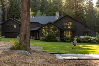 10534 Actinolite Way, Truckee, CA 96161