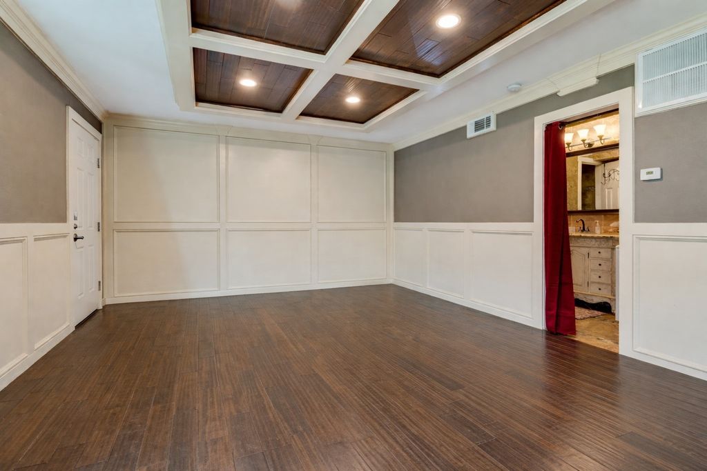 4347 Dickason Avenue 116, Dallas, TX 75219